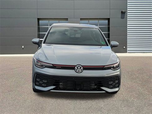 New 2026 Volkswagen GTI SE image 2