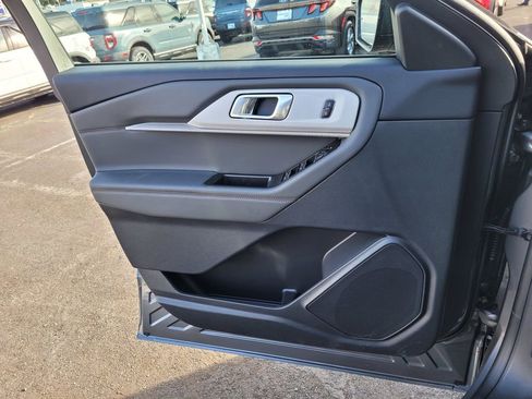 New 2026 Ford Explorer Active w/ Active Comfort Package image 38