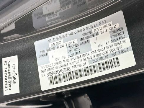 Used 2023 MAZDA MAZDA3 s FWD image 11