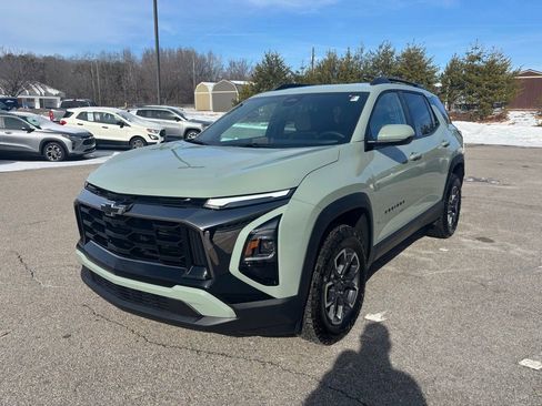 New 2026 Chevrolet Equinox ACTIV image 4