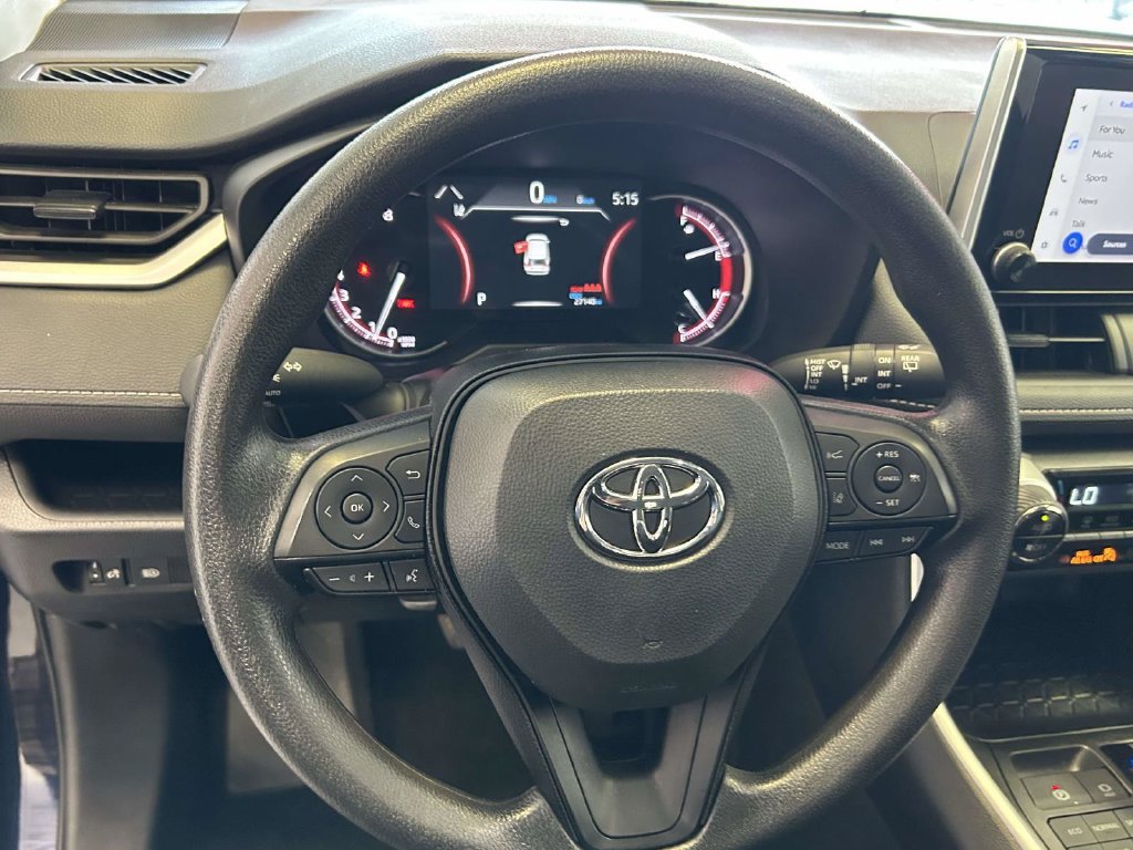 Certified 2025 Toyota RAV4 XLE AWD/4WD image 18