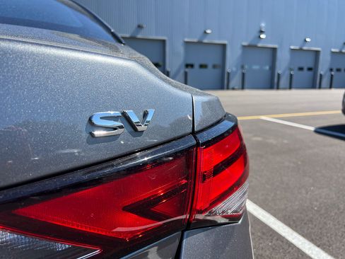 Used 2023 Nissan Sentra SV w/ All-Weather Package FWD image 4