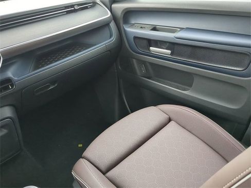 New 2025 Volkswagen ID. Buzz Pro S Plus image 15