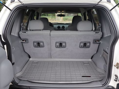 Used 2006 Jeep Liberty Sport AWD/4WD image 14