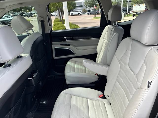 Used 2024 Kia Telluride SX Prestige w/ Towing Package AWD/4WD image 15
