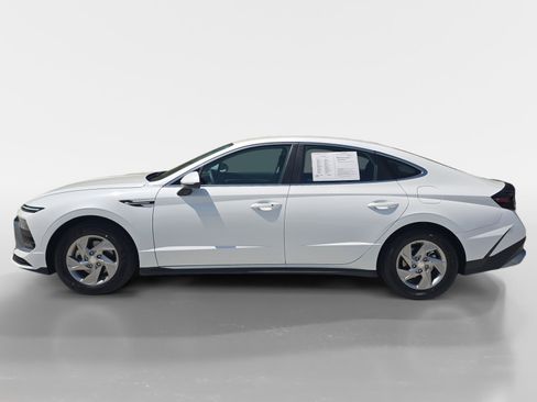 Certified 2026 Hyundai Sonata SE FWD image 6