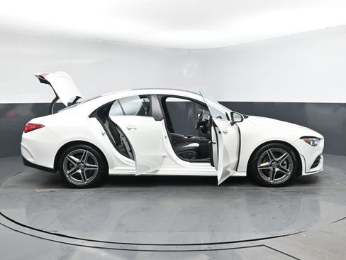 Used 2022 Mercedes-Benz CLA 250 4MATIC w/ AMG Line image 27