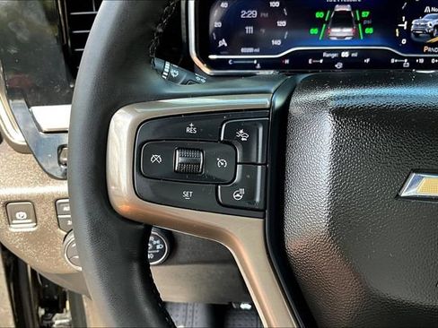 Used 2024 Chevrolet Silverado 2500 High Country w/ High Country Premium Package AWD/4WD image 12