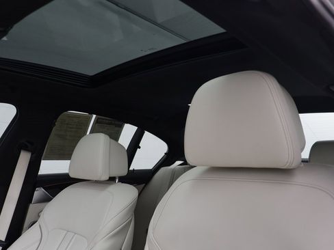 Used 2019 BMW M550i xDrive w/ Premium Package image 14