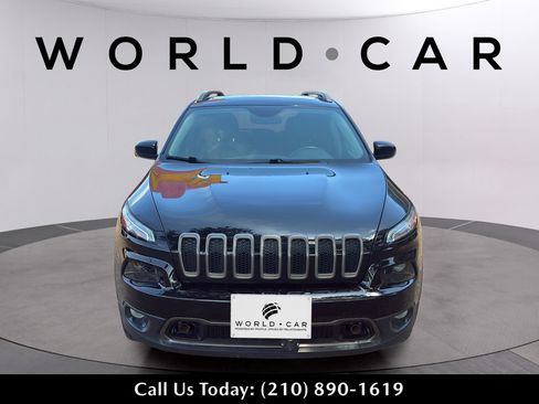 Used 2017 Jeep Cherokee 75th Anniversary AWD/4WD image 16