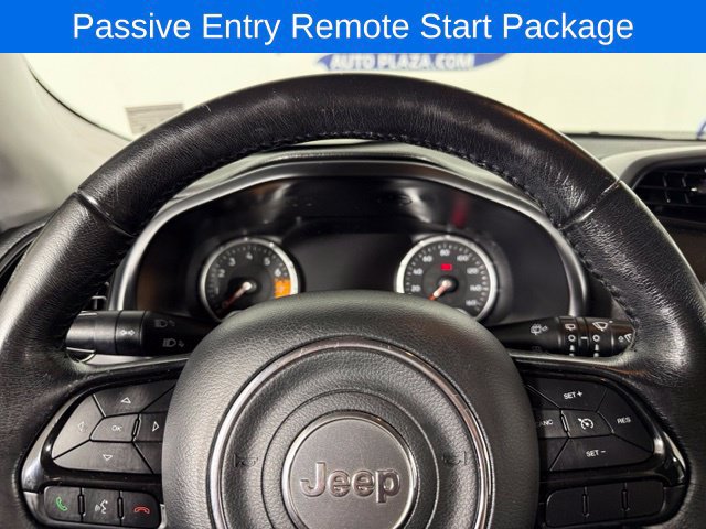 Used 2017 Jeep Renegade Altitude AWD/4WD image 11