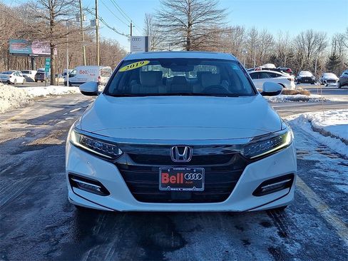 Used 2019 Honda Accord Touring image 3
