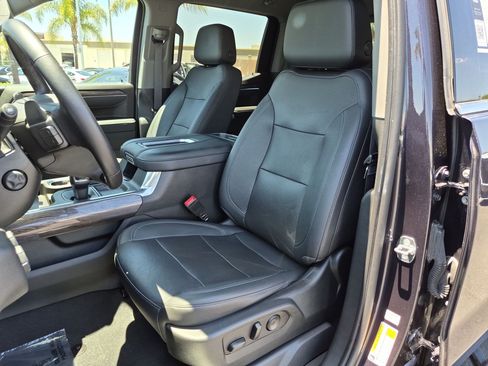 Used 2022 Chevrolet Silverado 1500 LTZ w/ Technology Package RWD image 16