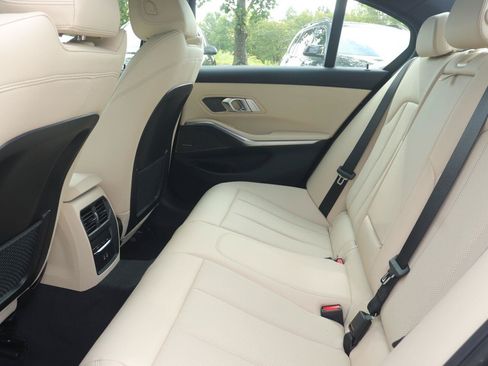 Used 2023 BMW 330i Sedan w/ Premium Package RWD image 12