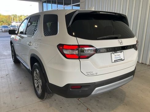New 2025 Honda Pilot EX-L image 22