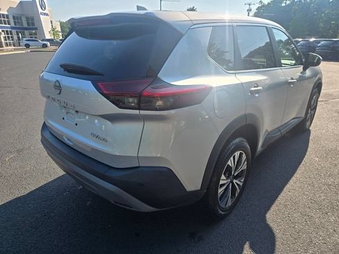 Used 2023 Nissan Rogue SV AWD/4WD image 5