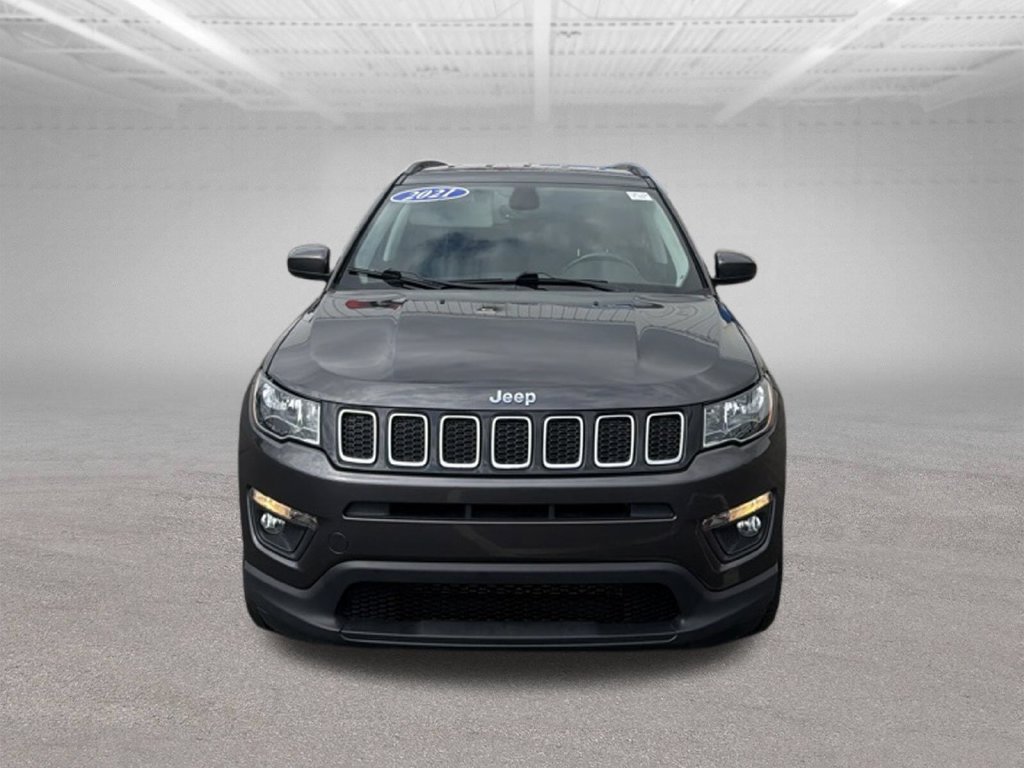 Used 2021 Jeep Compass Latitude w/ Convenience Group AWD/4WD image 3