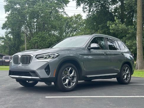 Used 2024 BMW X3 xDrive30i w/ Convenience Package AWD/4WD image 3