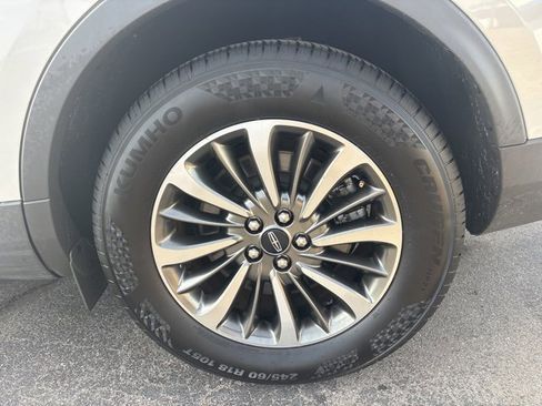 Used 2021 Lincoln Nautilus Reserve w/ Cargo Utility Package image 17