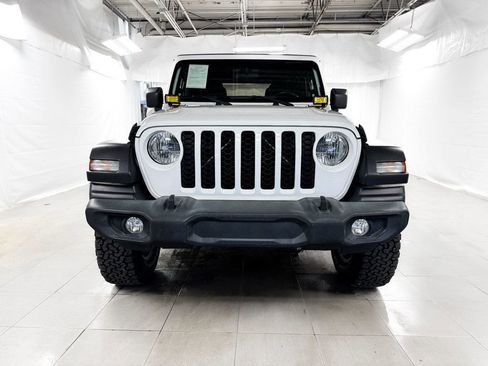 Used 2020 Jeep Gladiator Sport w/ Quick Order Package 24S image 2