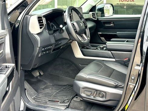 Used 2023 Toyota Tundra Limited w/ Power Package image 10