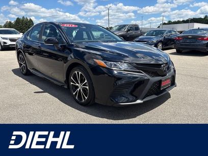 Used 2019 Toyota Camry SE w/ Convenience Package
