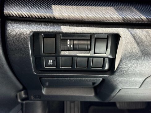 Used 2019 Subaru Crosstrek 2.0i AWD/4WD image 19