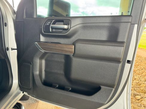 Used 2022 Chevrolet Silverado 3500 LT image 27