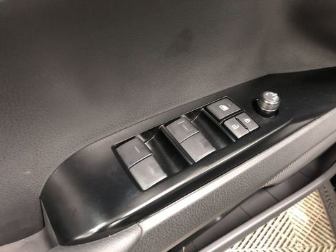 Used 2025 Toyota Camry LE image 12