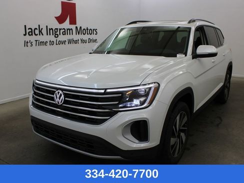 New 2026 Volkswagen Atlas SE FWD image 1