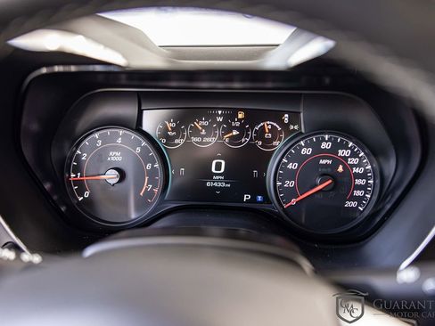 Used 2018 Chevrolet Camaro SS RWD image 26