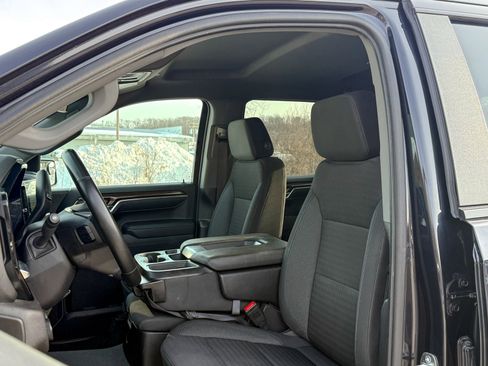 Used 2023 Chevrolet Silverado 1500 LT image 16