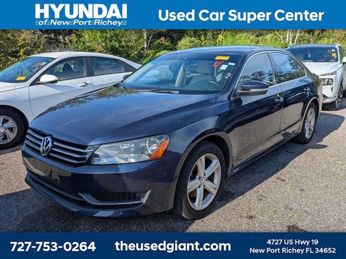 Used 2014 Volkswagen Passat 1.8T SE FWD image 1