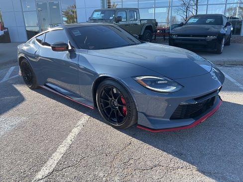 Used 2024 Nissan Z NISMO w/ Floor Mat Package image 2