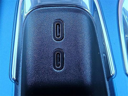 New 2026 Chevrolet Equinox EV LT image 25