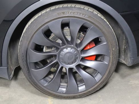 Used 2023 Tesla Model Y Performance AWD/4WD image 40