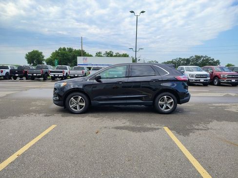 Certified 2024 Ford Edge SEL w/ Convenience Package AWD/4WD image 5