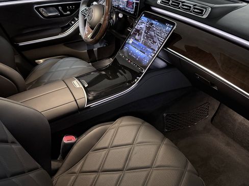 New 2026 Mercedes-Benz Maybach S 580 4MATIC image 14