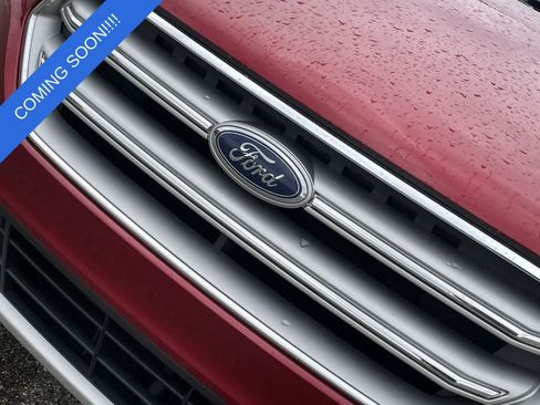 Used 2017 Ford Escape Titanium AWD/4WD image 32