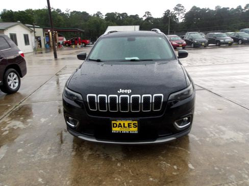 Used 2020 Jeep Cherokee Limited image 3