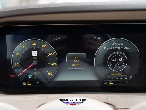 Used 2019 Mercedes-Benz S 560 4MATIC Sedan image 28