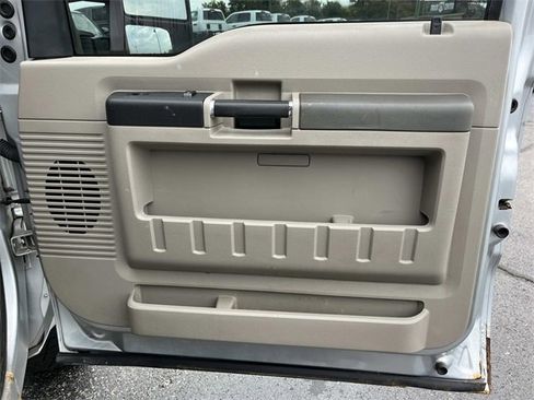 Used 2010 Ford F250 XL image 15