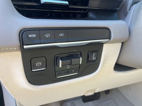 Certified 2023 Cadillac Escalade Sport Platinum image 19