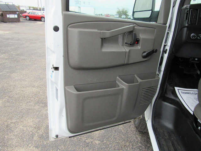 Used 2021 Chevrolet Express 3500 RWD image 25