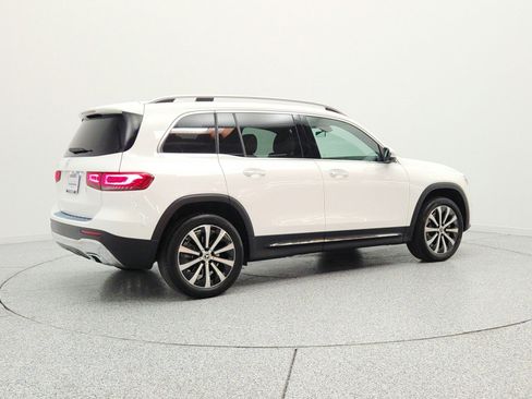 Used 2022 Mercedes-Benz GLB 250 image 5