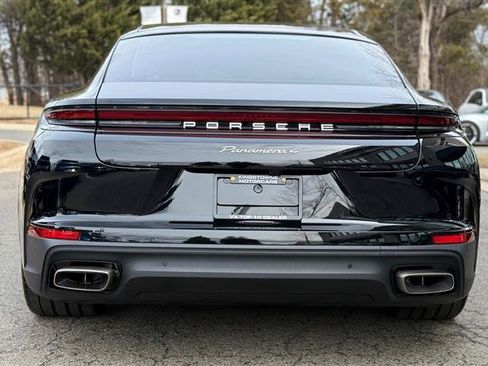 Used 2025 Porsche Panamera 4 w/ Premium Package image 4