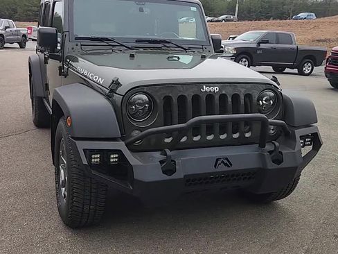 Used 2015 Jeep Wrangler Unlimited Rubicon w/ Connectivity Group image 1