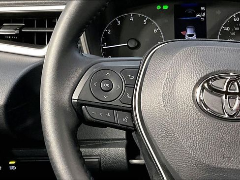 Used 2025 Toyota Corolla SE FWD image 23