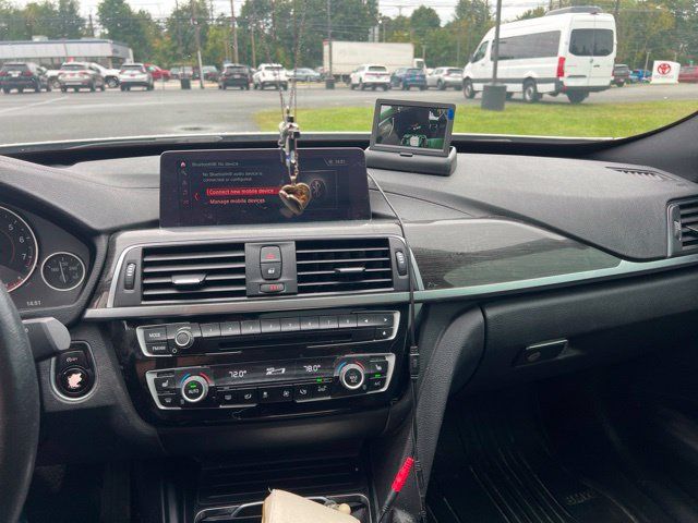 Used 2018 BMW 330i Gran Turismo xDrive AWD/4WD image 19