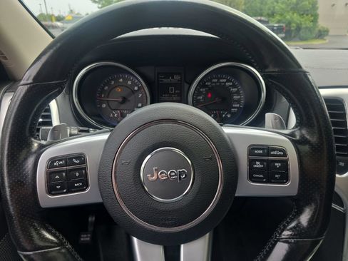 Used 2012 Jeep Grand Cherokee SRT8 w/ Luxury Group II AWD/4WD image 20